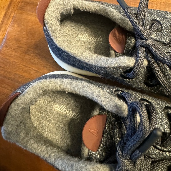 Like New Men’s Allbirds Wool Runner Mizzles - Picture 4 of 10